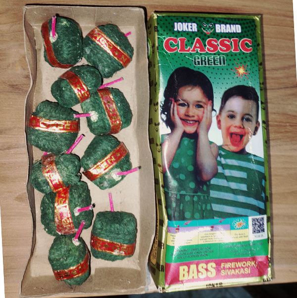 কমান্ডার ক্যালাসিক বোমা | classic green boom | box 10 psc